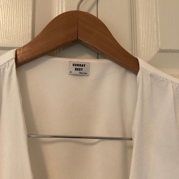 Aritzia long sleeve blouse - Picture 2 of 2